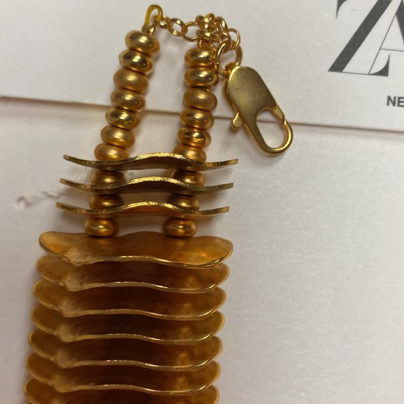 NWT.Zara Golden Metal Necklace with Irregular Pieces and Matching Bead Appliqués - Picture 6 of 9